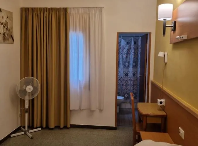 Konukevi El Ciervo Lloret de Mar