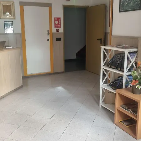 El Ciervo Πανσιόν 4*
